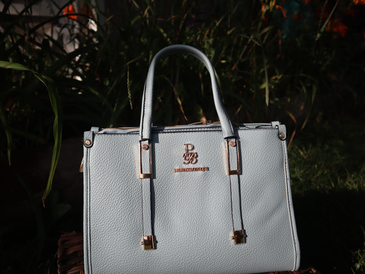 Women's light blue tote bag crossbody handbag