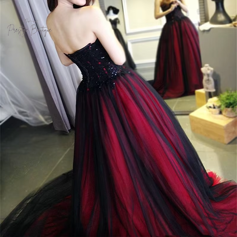 Sexy Gothic Wedding Dress Black and Red Sweetheart Beading Lace up Long Black Bridal Gowns Wedding Gown Customized