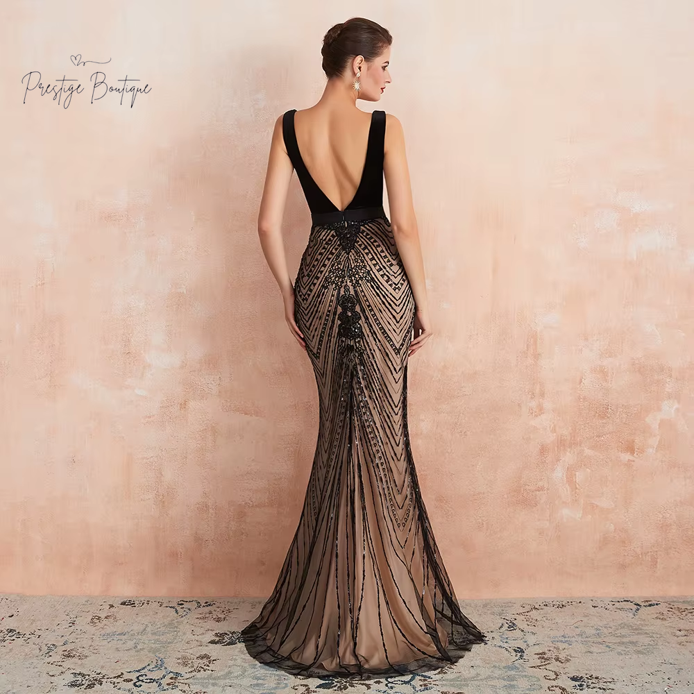 Customized Mermaid Evening Dresses YOUXI Sexy Plunging Backless Black and Champagne Long Prom Formal Gown Robe De Soiree