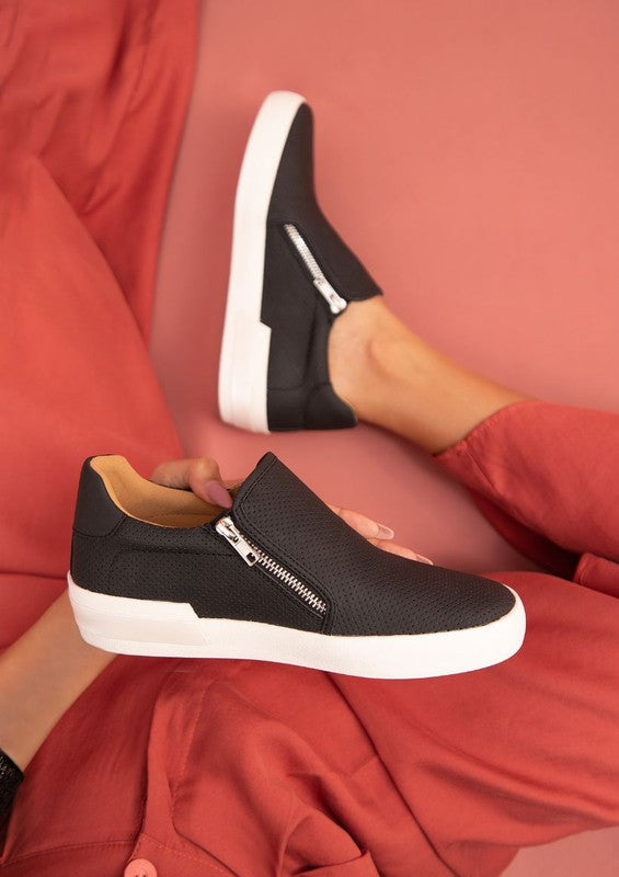 Women's Slip on Sneaker