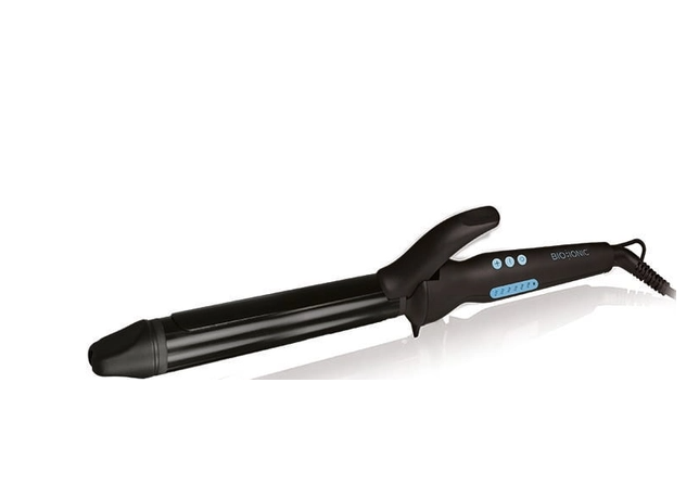 The extended length barrel quickly creates loose, modern curls and waves and makes it easier to style long hair, or style the back sections on shorter styles.